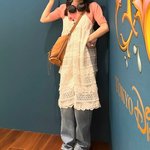 요즘 원피스에 청바지 입는게 <b>유행</b>임?