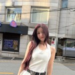 권은비, 역시 '<b>워터</b>밤 여신'…빈틈없는 미모