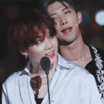 방탄 슈가 2019 MAMA <b>AWARDS</b>.gif