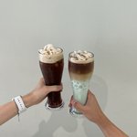 엔제리너스에서 뜨거운냉커피 주세요라고 <b>주문</b>했더니 원래 이름은 아메리치노...