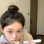 [댓글부탁해] 20대<b>초반</b>애들아 너네 돈 얼마있음?