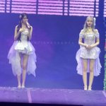 <b>리즈</b> 다이어트 진짜 빡세게 했나보다