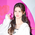 [댓글부탁해] [사진]엔믹스 설윤,'하트 받으세요'