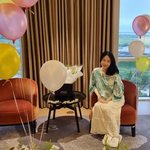 이정현, 호텔서 둘째 베이비샤워…행복한 미소