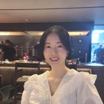 “둘째 임신한 거 맞나요?” 이정현…44세 안 믿기는 <b>투명</b>함