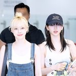 "얼굴 합, 美쳤다"...윈터·카리나, 짜릿한 지<b>민정</b> 디스패치사진