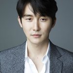 연극판에서 10년 있었을 상인데 아닌 배우