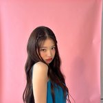 파란색도 찰떡같이 잘 어울리는 '장원영' <b>SNS</b>