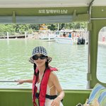 기은세, <b>아찔</b>한 백리스 원피스 자태 공개