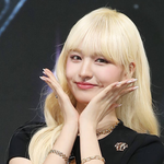 근데 리즈는 왜 데뷔초 느낌이 안날까