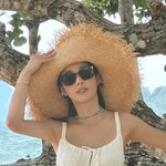 '돌싱' 기은세, <b>해변</b>에 뜬 여신..수영복으로 뽐낸 보디라인