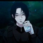 이렇게 생긴 사람 찾아주라..