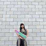 당장 <b>폴더폰</b> 쥐어주고 싶은 Y2K 핫걸들