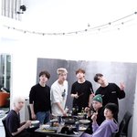 알엠 진 슈가 제이홉 지민 뷔 정국 <b>방탄소년단</b>
