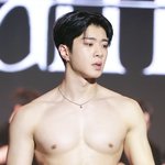 3개월 만에 몸 <b>조각</b> 성공한 남자 아이돌