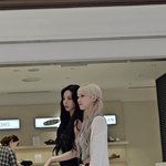 <b>이런</b> 얼굴이면 진짜 <b>눈</b>에 띄긴하겟다