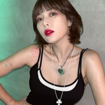 '용준형' 현아, '<b>임신설</b>' 무색한 파격 의상…여전한 섹시美