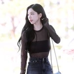 <b>카리나</b> <b>옷</b> 진짜 잘 입는다