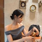 <b>이솔</b>이, 쇄골·직각어깨 노출…박성광 단속할 과감 오프숄더룩