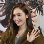 소녀시대 탈퇴한 지 10년 됐는데…<b>SM사옥</b> 앞 제시카 축하 현수막