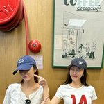 '비주얼 자매' 제시카X크리스탈, 옷까지 맞춰 입고 일요 데이트