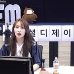 권은비 하차→카라 박규리 복귀 "긴장, 별생각 다해…응원 감사"...