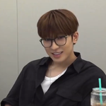 [속보] <b>전원우</b> '라식 고민' 안경단 일동 충격