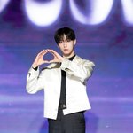 윤산하 “첫 솔로, 목표는 차은우··· 형이 빨리 따라오라고”