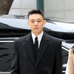 유아인, 청주 손도장 제거 굴욕.."지속적 <b>민원</b>에 철거"(인터뷰)