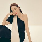 제시카, 中 팬들 <b>SM사옥</b> 앞 현수막 설치…“굳이 왜 여기에”