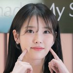 [포토] 아이유, 양볼 하트