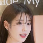 아이유(<b>IU</b>), ‘아이유는 아주 유명한 귀요미임’ (에스티 로더...