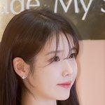 아이유는 아주 유명한 트위티임 (<b>에스티</b> 로더 포토콜) [HD포토]