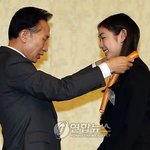 이명박 대통령님과 김연아 <b>선수</b>