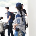 뉴진스 민지, <b>힙</b>한 공항 패션