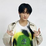 마크가 입은 옷 <b>역시</b> 엔시티 했는데