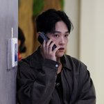 통화하는 <b>최환희</b>