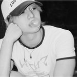 이번 컨셉 <b>미침</b>