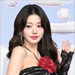 말도 예쁘게 하는 장원영, <b>사생</b> 피해에…"배려해주면 너무 고마울...