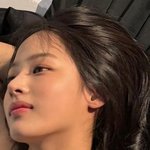 뉴진스 민지 콧대 봐도 봐도 안 믿김.<b>jpg</b>