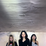 [댓글부탁해] 카리나 이거 <b>옷</b> 정보 아시는 분..