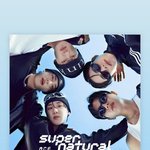 광복절에 공계로 태극기 올려주는 아이돌