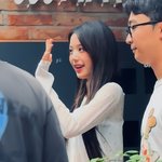 꽤 오랜만에 보는 연한 화장 장원영.jpg