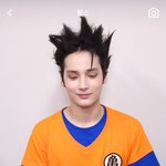 휴닝<b>카이</b> 머리 왜이래?