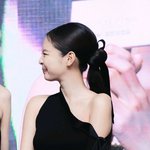 제니 정도면 <b>두상</b> 이쁜편인가?