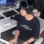 [모두드루와] 크러쉬, 길에서 만난 강아지 '쓰담쓰담'하는 근황...