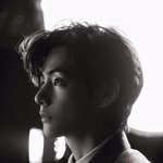 방탄 <b>뷔</b> 지큐 화보 비하인드 <b>컷</b>