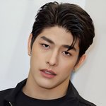 이렇게 생긴 남자 ㅈㄴ <b>취향</b>