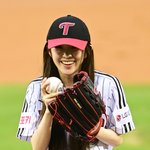 레드벨벳 아이린, 야구공 들고 함박 미소[포토엔HD]