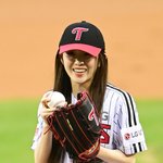 레드벨벳 아이린, 시구 <b>NG</b>에 미소로 응답[포토엔HD]